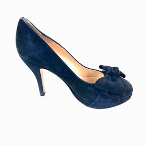 🎉Stuart Weitzman blue suede heels!